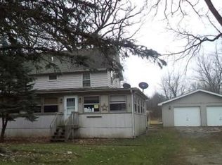 227 Schoors Ln, Twin Lakes, WI 53181