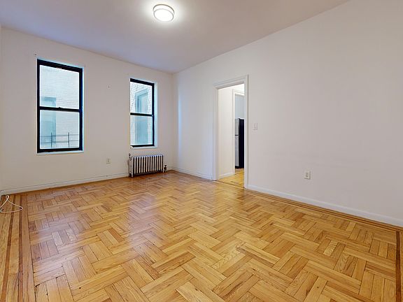 2nd image of 4310 44th St APT 3A