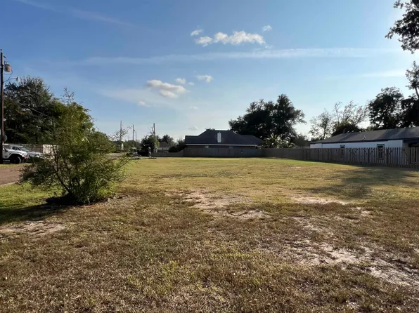 Cypress St, Lake Charles, LA 70601