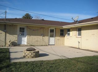 136 N Mill St, Saukville, WI 53080