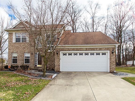 2nd image of 639 Lundys Ln