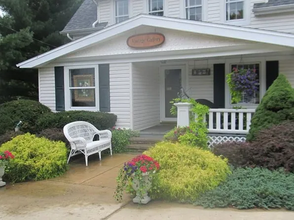 150 Lear Rd, Avon Lake, OH 44012