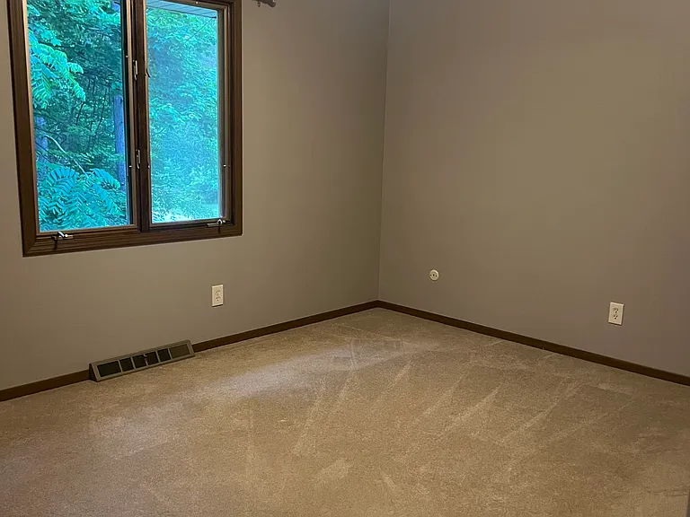 390 Mount Pleasant St NW — Photo 4