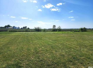 203 Hamilton St, Atkinson, IL 61235