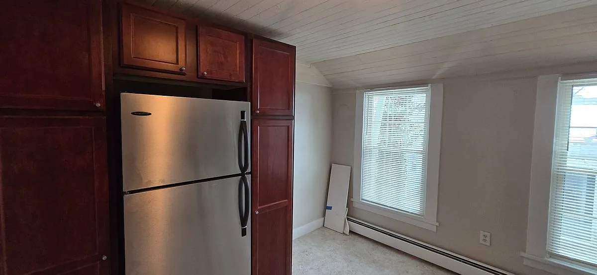 154 Washington St — Photo 2