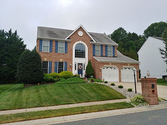 2nd image of 1232 Whispering Woods Way