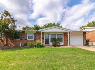 312 Southwark Ln, Saint Louis, MO