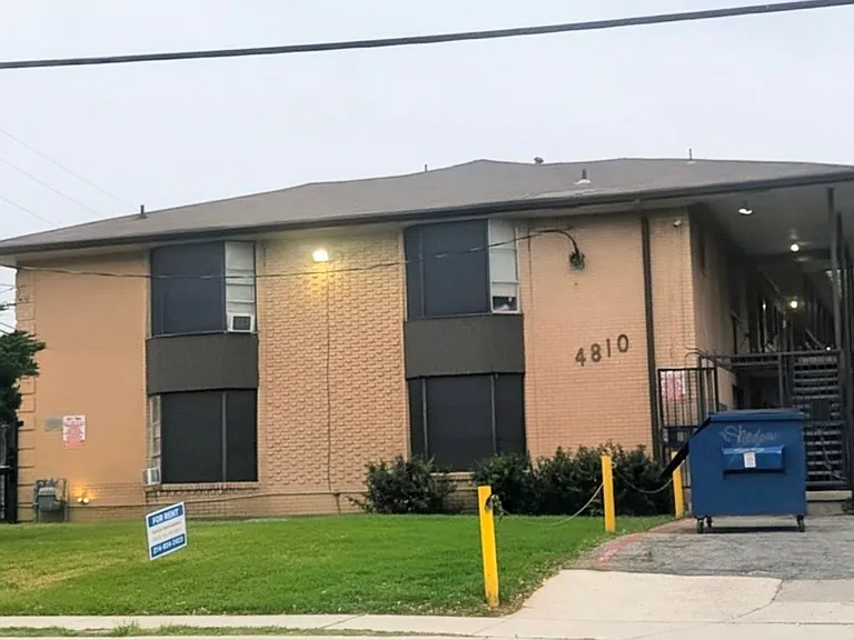 4810 Gaston Ave — Photo 30