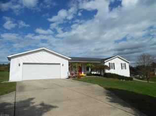 3011 Sandhill Rd, Marietta, OH 45750
