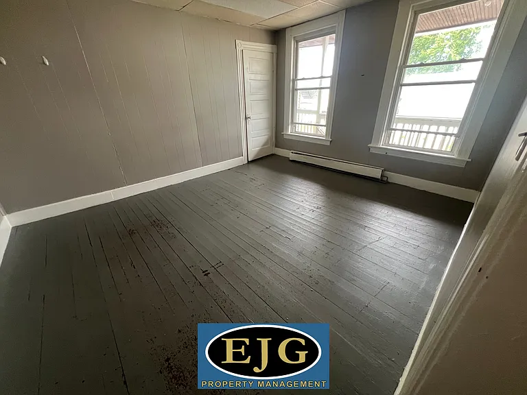254 Central St #E — Photo 16