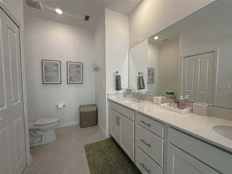 14221 Heritage Landing Blvd #2021 — Photo 13