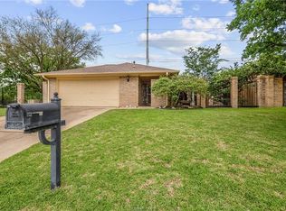 2903 Braeburn St, Bryan, TX 77802