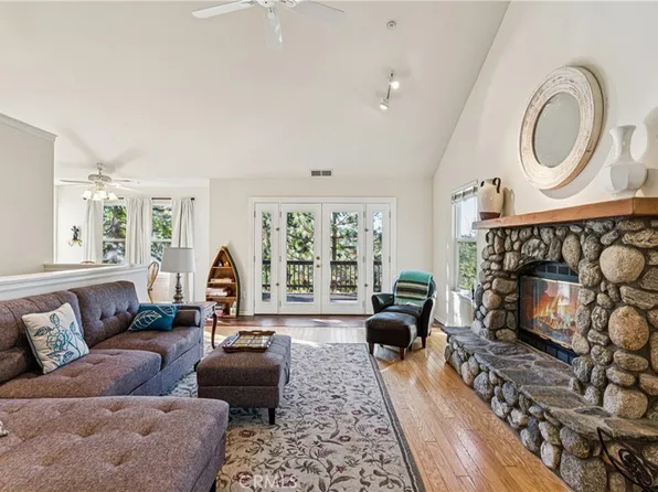 305 Summit Rd, Lake Arrowhead, CA 92352