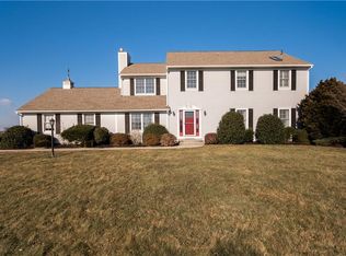 107 Cromwell Dr, Portsmouth, RI 02871