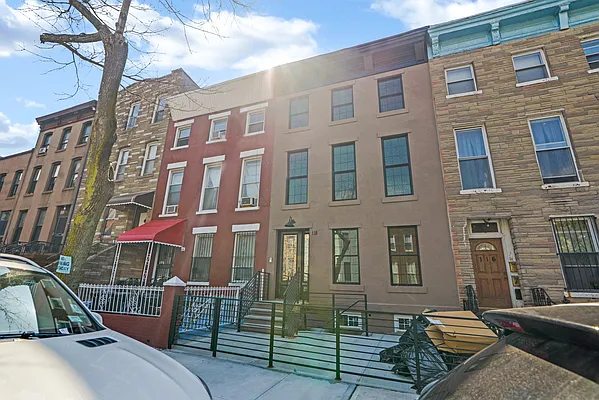 Sold by 5 Boro Realty Corp | media 25