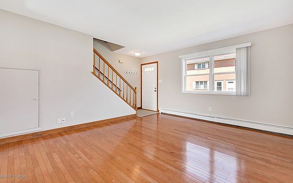 4th image of 1227 Town Crest Dr #C