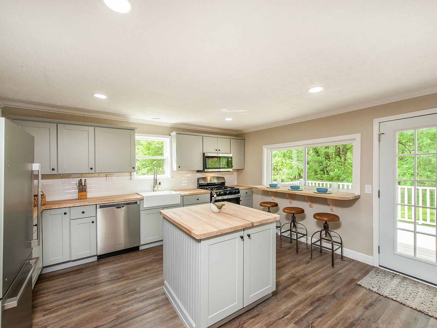 592 Twilight Trl, Chippewa Lake, OH 44215 Zillow