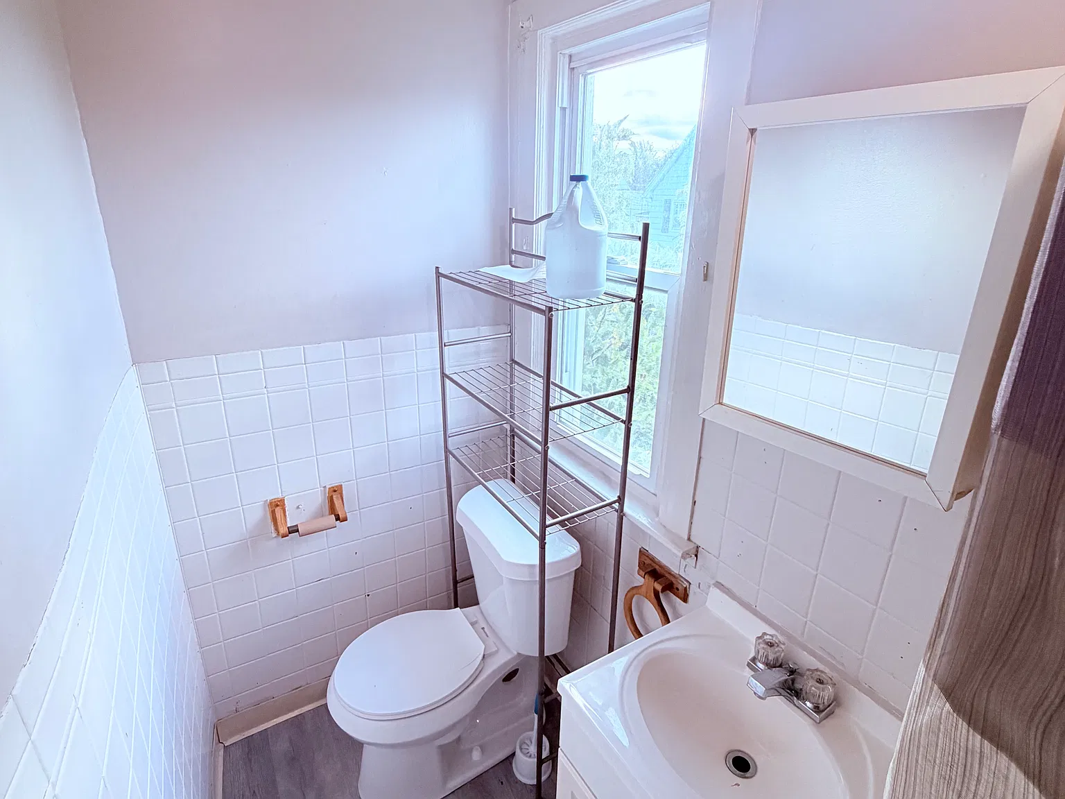 2 bed, 900 sqft, $1,000 — Photo 3