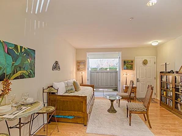 1066 41st Ave Unit B102, Capitola, CA 95010