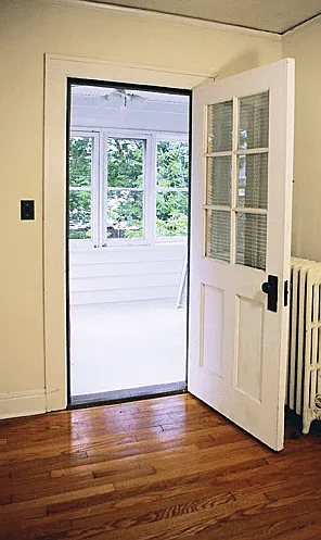 2530 Kendall Ave — Photo 22