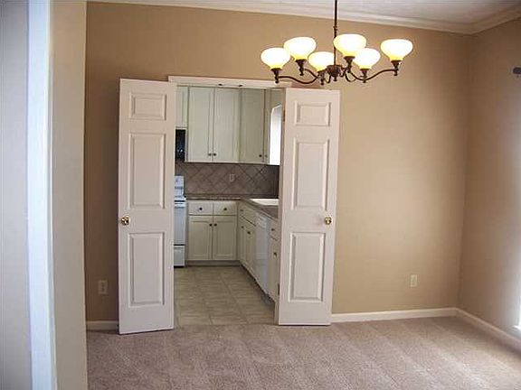 4th image of 1618 Laurelwood Ln