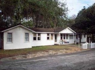 12223 Noreast Lake Dr, Tampa, FL 33612