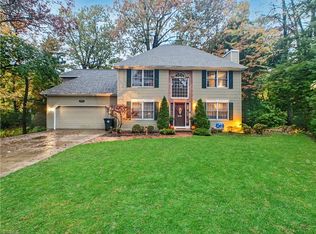 232 Sand Run Rd, Akron, OH 44313