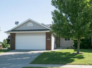 1526 Alder Dr, North Liberty, IA 52317