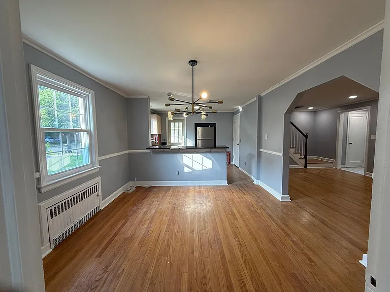 2261 Mountain Ave — Photo 7