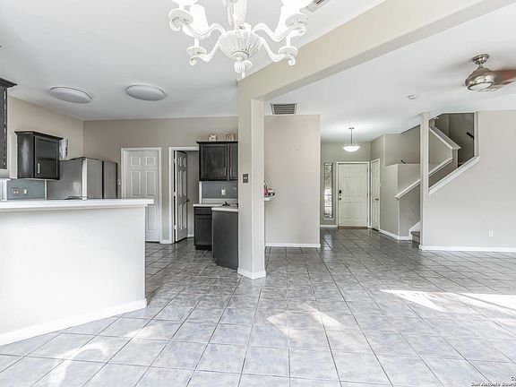 3rd image of 336 MEADOW PARK