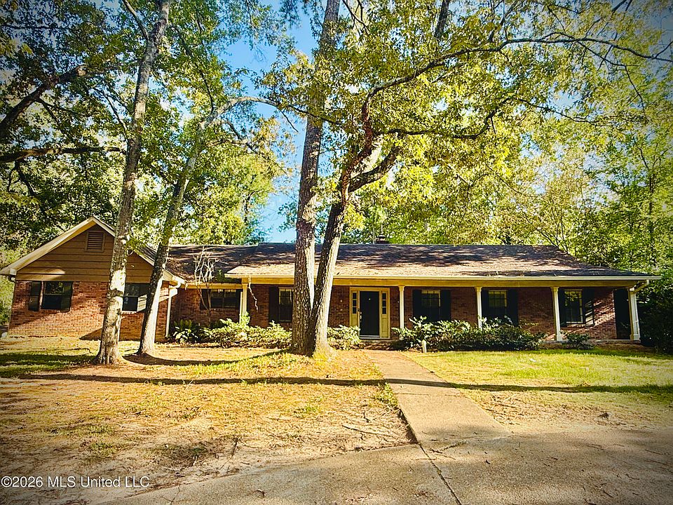 1st image of 2119 E Northside Dr