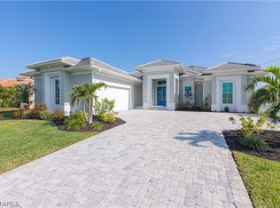 3117 SW 26th Place Cpe, Coral, FL 33914