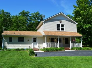 927 Owassa Rd, Newton, NJ 07860