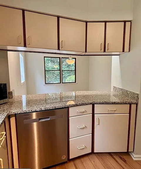 16 Colgate Dr — Photo 10
