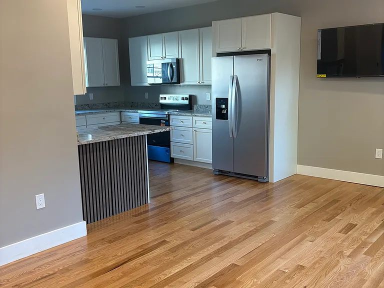 18 Upham St #B — Photo 5