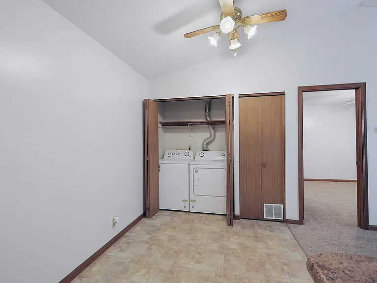 2221 S Street — Photo 26