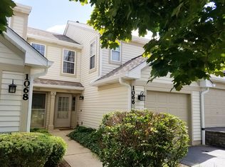 1066 Horizon Rdg, Lake In The Hills, IL 60156