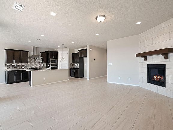 3rd image of 2522 McCauley Loop NE