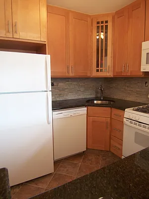 Rented by Corcoran | media 19