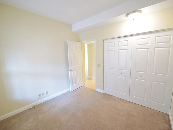4th image of 921 Geyer Ave