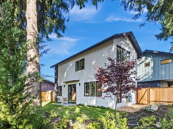 12841 NE 112th Street, Kirkland, WA 98033