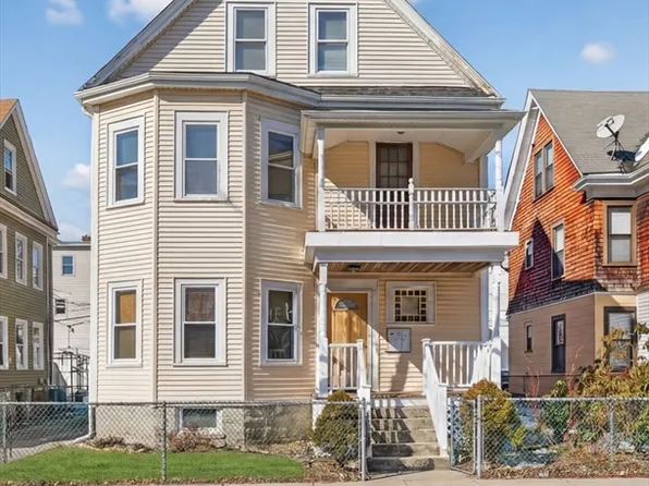 27 Larchmont St, Dorchester, MA 02124