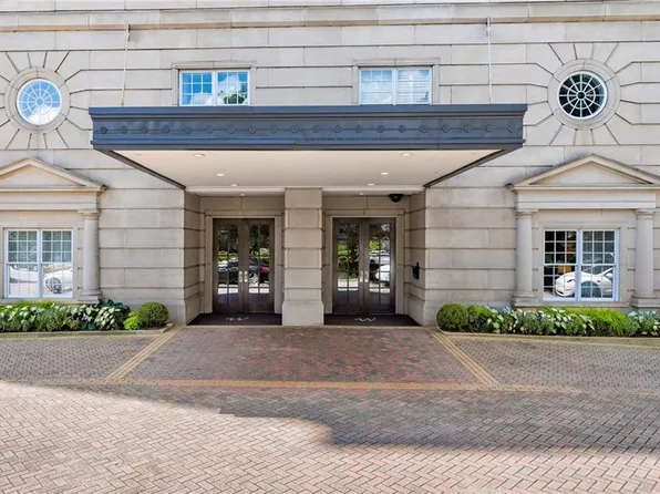 3657 Peachtree Rd NE APT 8A, Atlanta, GA 30319