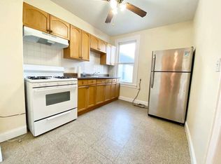 21-39 41st St #2FA, Astoria, NY 11105