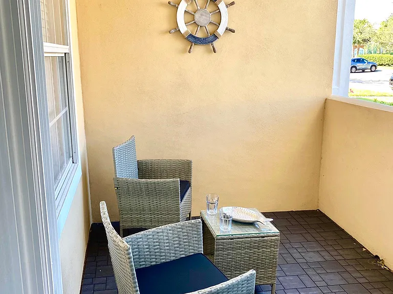 Private covered lanai