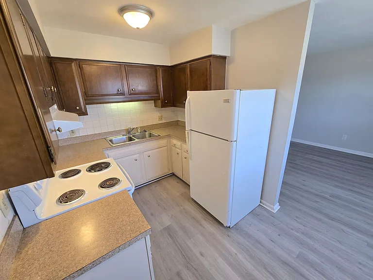3475 Azalea Garden Rd Apartments — Photo 15