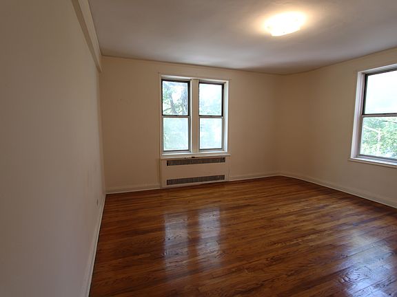 4th image of 601 79th St APT C10