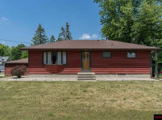 210 Walnut Ave, Madison Lake, MN 56063