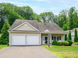 199 Meadow Brook Rd UNIT 199, Oxford, CT 06478