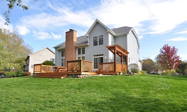 2nd image of 785 Wedgewood Dr